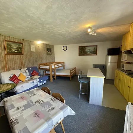 35m² Pour 5 Pers. Avec Balcon, Centre Station, Proche Commerces Et Pistes, Animaux Acceptes. - Fr-1-787-61 * Laveissiere